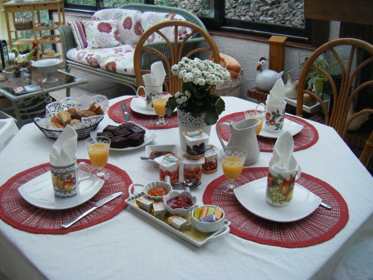 Les Lutins Bed & Breakfast Sainte-Ruffine ภายนอก รูปภาพ