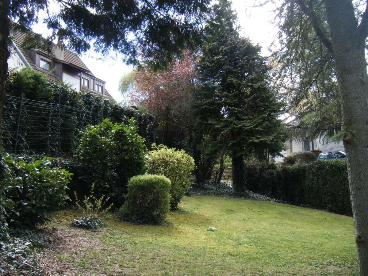 Les Lutins Bed & Breakfast Sainte-Ruffine ภายนอก รูปภาพ