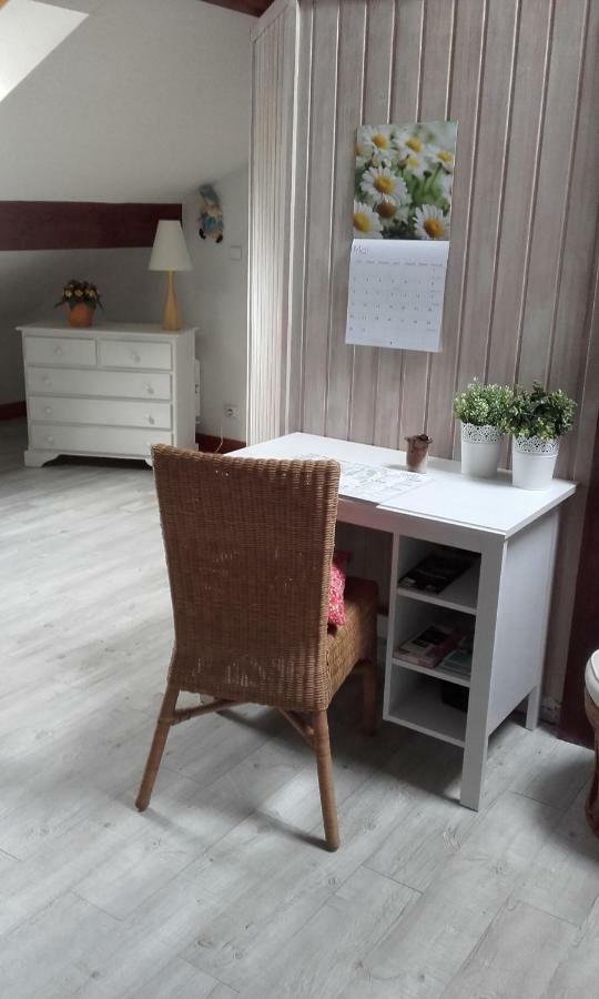 Les Lutins Bed & Breakfast Sainte-Ruffine ภายนอก รูปภาพ