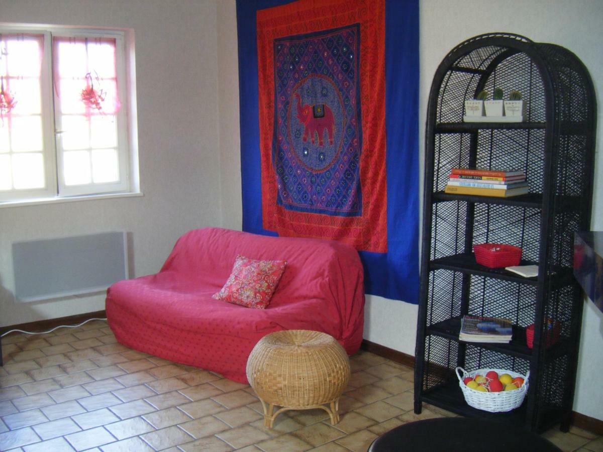 Les Lutins Bed & Breakfast Sainte-Ruffine ภายนอก รูปภาพ